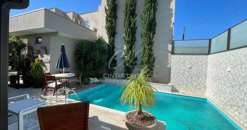 Casa a venda no bairro Itacolomi em Piçarras