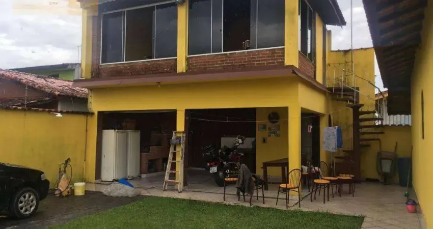 Casa com 3 dormitórios à venda, 272 m² por R$ 750.000,00 - Balneário São Jorge - Itanhaém/SP