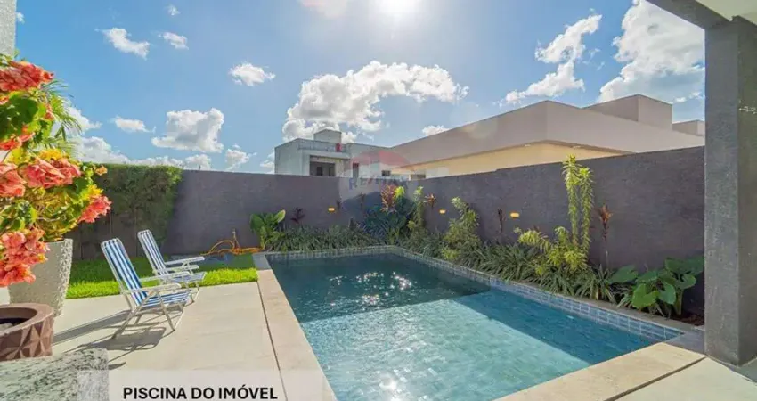 Casa a venda em condomínio fechado Alphaville, 03 dormitórios, Bayeux-Paraíba.