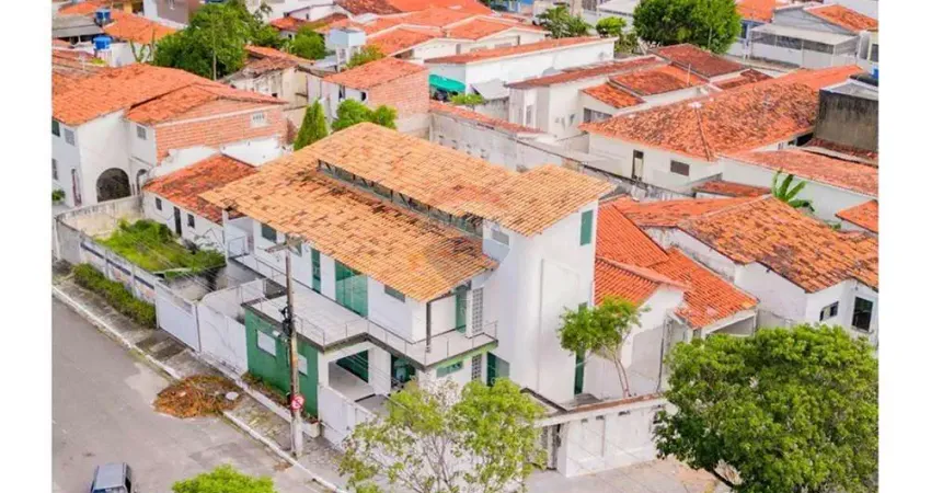 Casa à venda com 330M², 6 quartos, em Jaguaribe, João Pessoa - PB