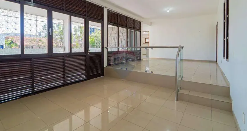 Casa com 4 quartos para alugar na Avenida Alagoas, 440, Estados, João Pessoa