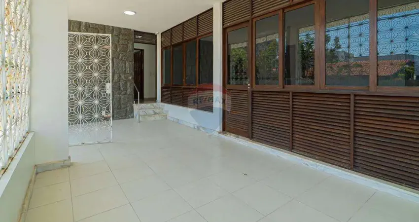 Casa com 4 quartos para alugar na Avenida Alagoas, 440, Estados, João Pessoa