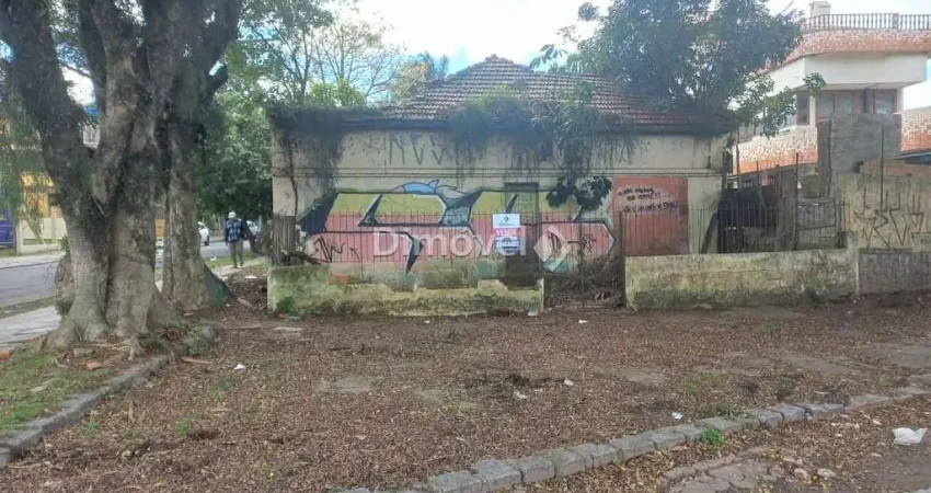 Terreno comercial à venda na Avenida Coronel Marcos, 2326, Pedra Redonda, Porto Alegre