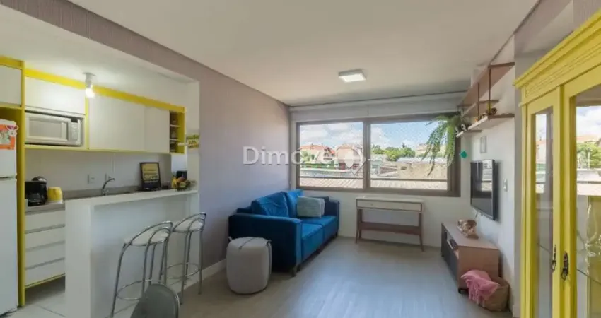 Apartamento com 2 quartos à venda na Travessa Escobar, 193, Camaquã, Porto Alegre