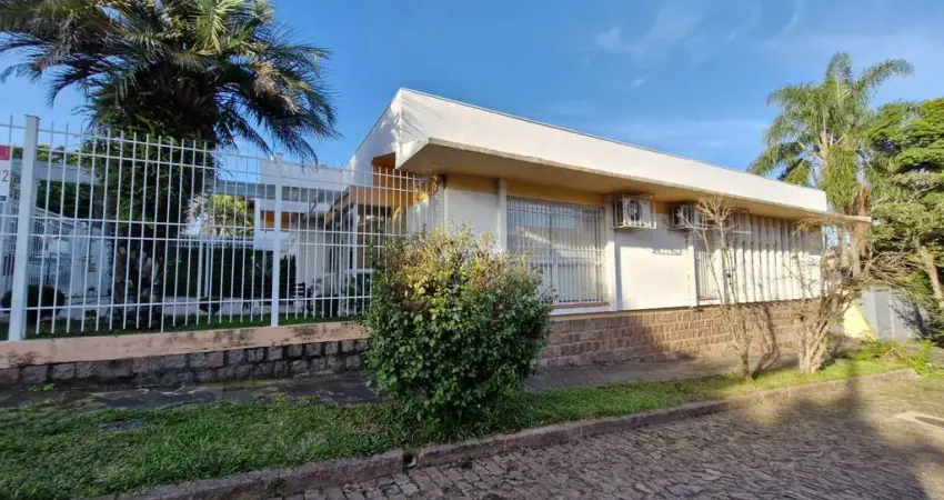 Casa com 3 quartos à venda na Rua Pinaré, 203, Vila Assunção, Porto Alegre