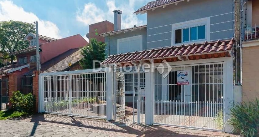 Casa com 4 quartos à venda na Rua Sargento Nicolau Dias de Farias, 310, Tristeza, Porto Alegre