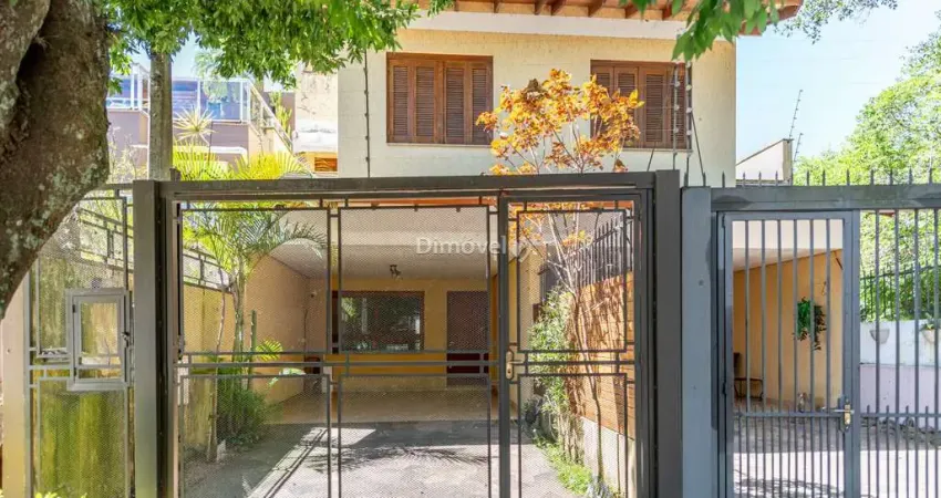 Casa com 3 quartos à venda na Rua Porto Calvo, 75, Ipanema, Porto Alegre