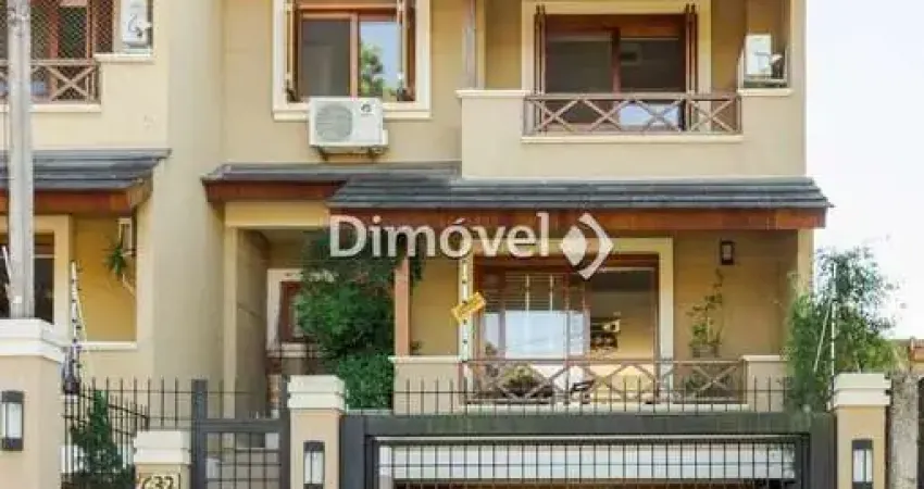 Casa com 3 quartos à venda na Rua Goitacaz, 632, Vila Assunção, Porto Alegre