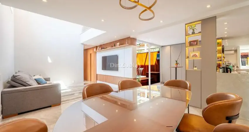 Casa com 4 quartos à venda na Rua Victor Silva, 455, Tristeza, Porto Alegre