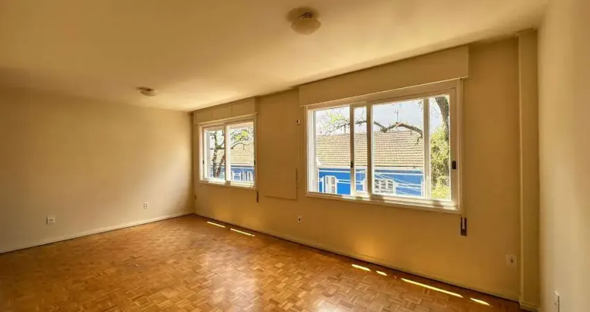 Apartamento com 3 quartos para alugar na Avenida Independência, 1097, Independência, Porto Alegre