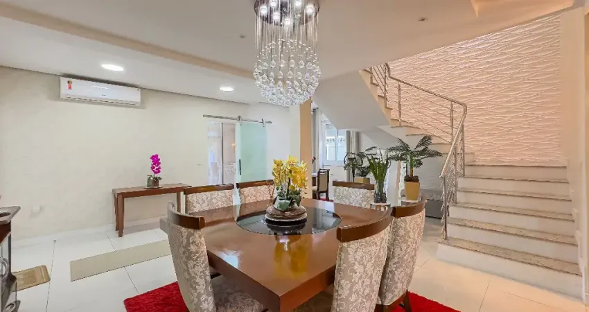 Casa 4 quartos, 4 banheiros incluindo uma suíte com hidromassagem, área gourmet com churrasqueira,  Bairro Partenon