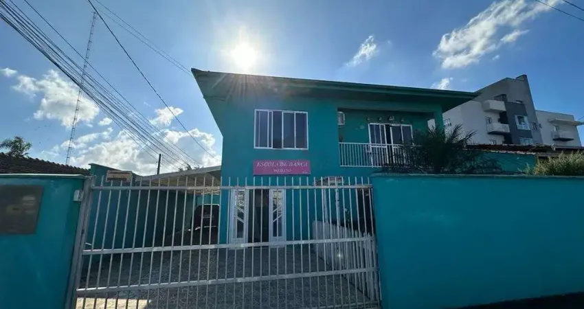 Casa com 6 quartos à venda na Rua Rio Doce, 673, Guanabara, Joinville