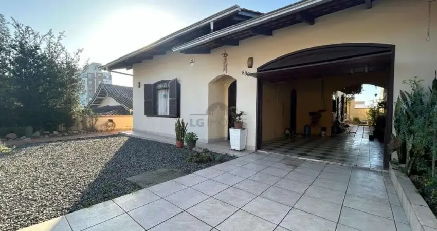 CASA no FLORESTA com 4 quartos para VENDA, 176 m²