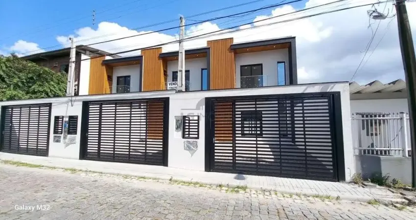SOBRADO GEMINADO no ANITA GARIBALDI com 3 quartos para VENDA, 101 m²