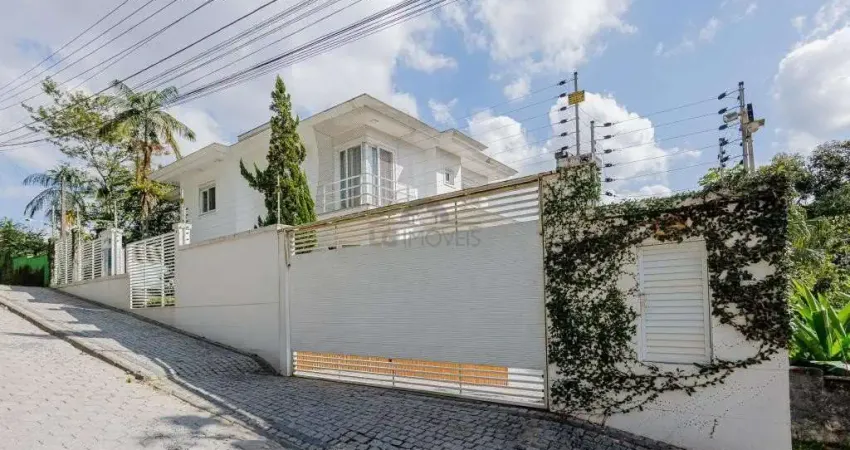 Casa com 7 quartos à venda na Rua Alfredo Dietrich, 238, América, Joinville