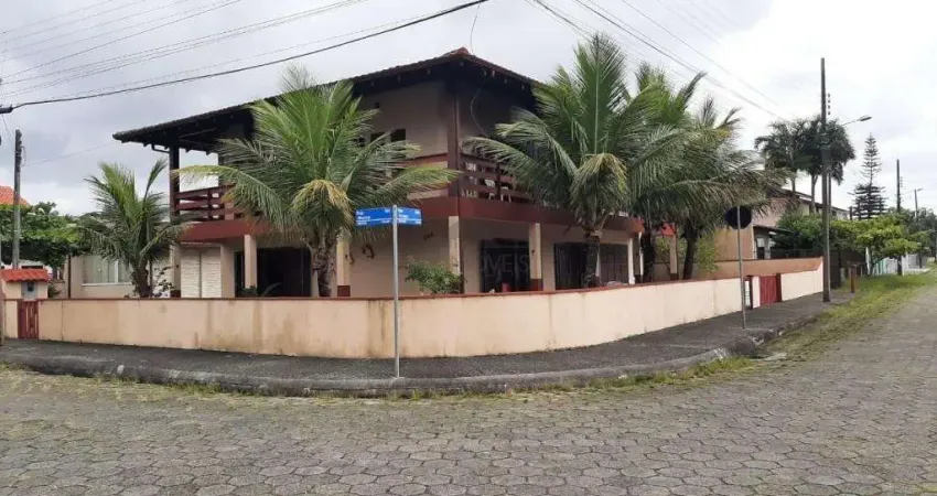 SOBRADO no UBATUBA com 5 quartos para VENDA, 381 m²