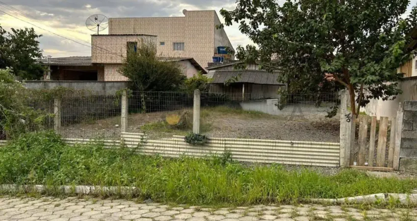 Terreno à venda no Centro, Penha 