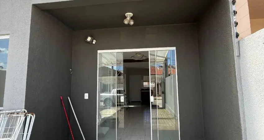 Linda e ampla casa geminada com 3 dormitórios - centro, penha