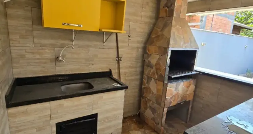 Casa em penha, bairro nossa senhora de fátima com grande oportunidade de negócio