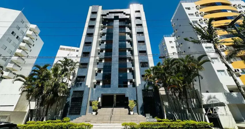 Apartamento com 3 quartos para alugar na Rua Jaguariaiva, Caiobá, Matinhos