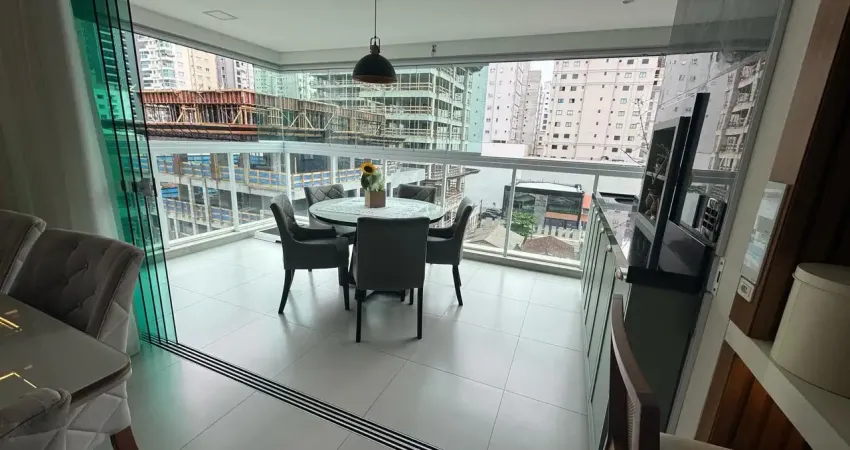 Vendo apartamento de 4 dormitórios sendo 2 suítes na meia praia em itapema-sc