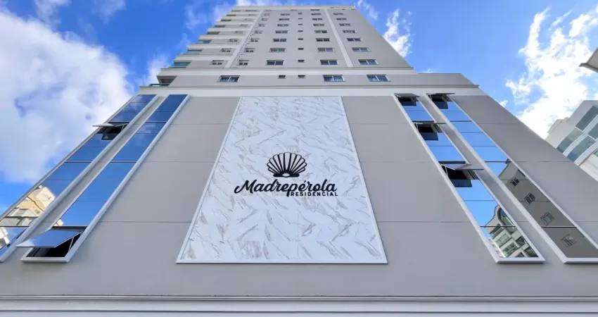 Vendo lindo apartamento de 2 suítes no bairro meia praia em itapema-sc.