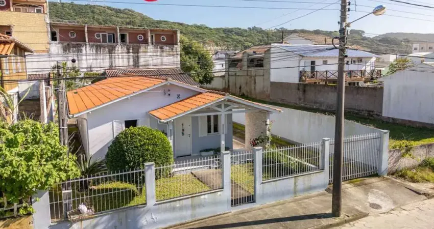 Casa com 3 quartos à venda no Mar Grosso, Laguna