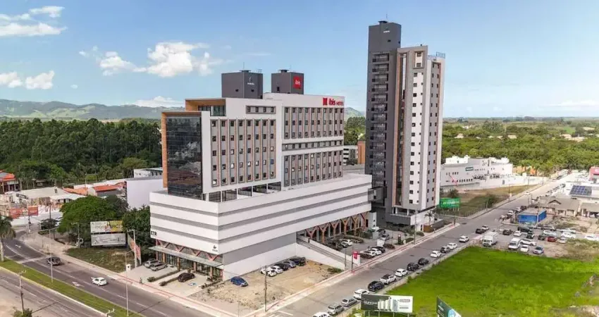 Oportunidade Única! Sala Comercial no ETR Business – Localização Estratégica