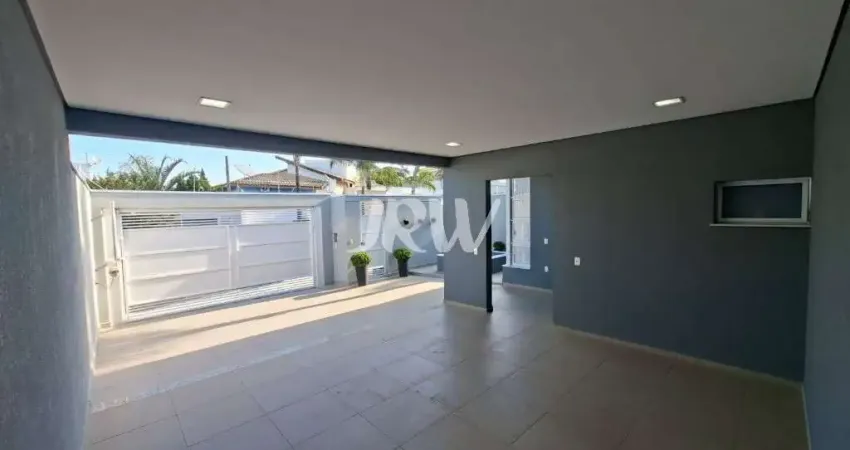 CASA A VENDA NO BAIRRO JARDIM ESPLANADA I NA CIDADE DE INDAIATUBA SP Área do terreno 360m² Área construída 215,99m² 3 quartos sendo 3 suítes 2 La