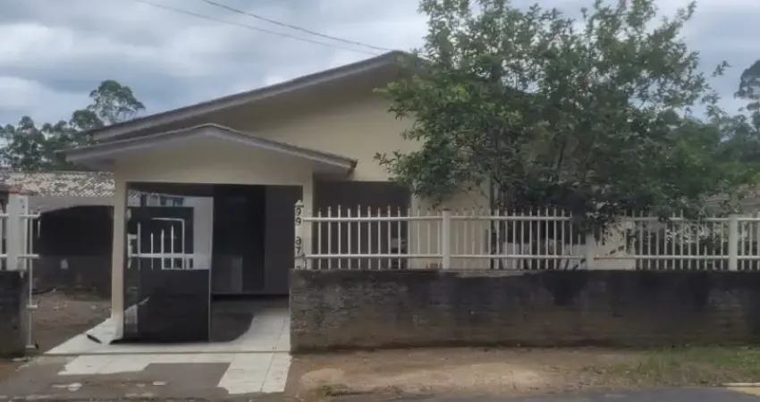 Casa alvenaria com 03 dormitórios, bairro são roque em criciúma/sc