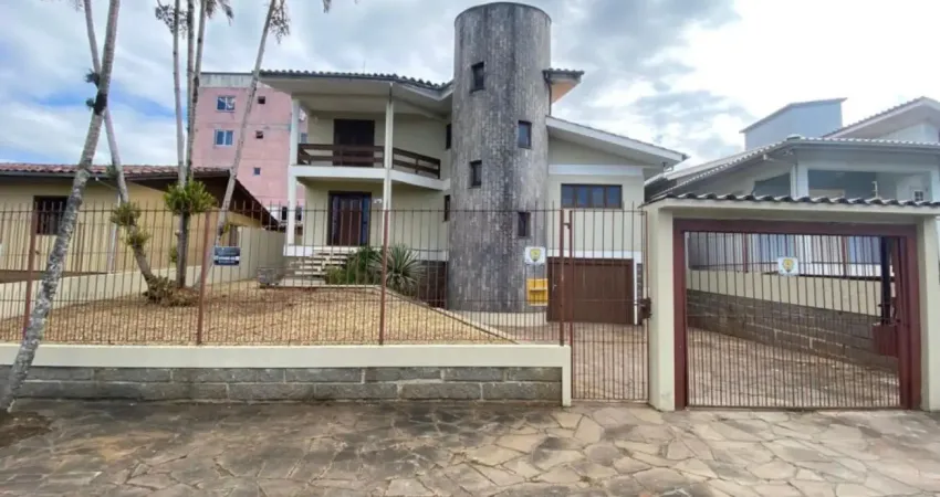 Casa alvenaria alto padrão, bairro pinheirinho em criciúma/sc