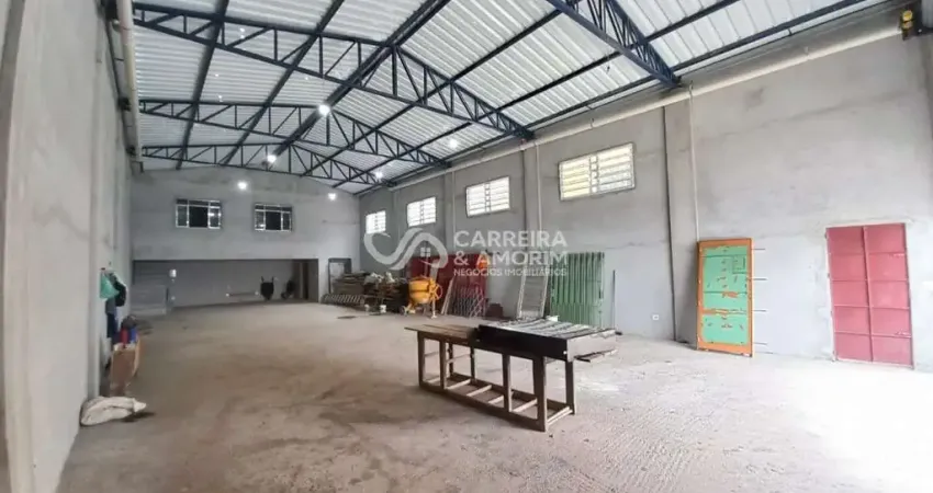 Alugo galpão/salão comercia com 300m², 4 vagas livres, jardim germânia, estrada de itapecerica, shopping campo limpo.