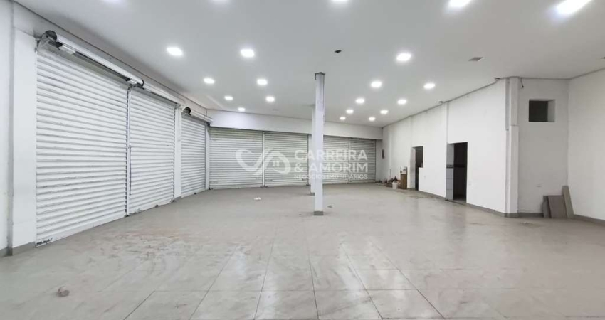 ALUGO SALÃO COMERCIAL, 330M², COM 05 BANHEIROS, 5 VAGAS DE GARAGEM, A 250 METROS DA ESTAÇÃO METRÔ CAPÃO REDONDO, AV. SABIN, ESTRADA DE ITAPECERICA..