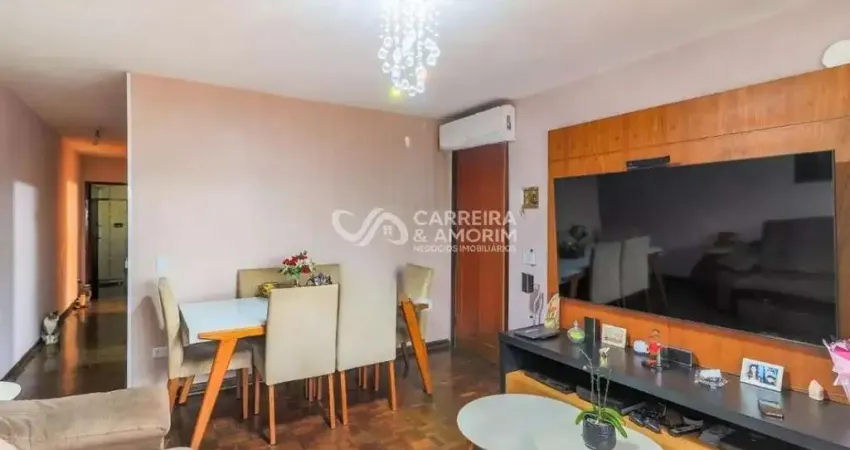 Sobrado a venda 90m² 02 dormitórios, sala, cozinha com planejados, churrasqueira, 02 vagas de garagem, jardim monte azul, metrô giovanni gronchi.