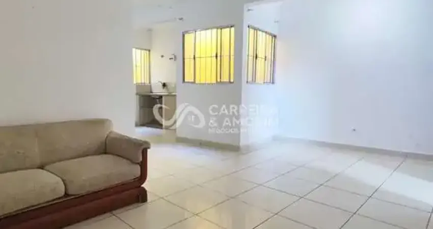 Alugo casa com 60m² com 03 comodos grandes, quarto, sala para 2 ambientes, cozinha, banheiro e área de serviço, jardim santo eduardo - embu das artes.