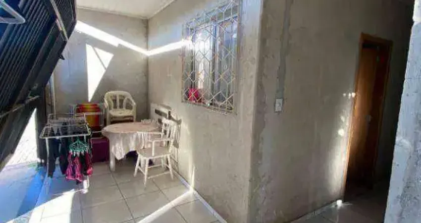 Casa com 3 quartos à venda na Rua Antônio Adilson Neves, Xaxim, Curitiba