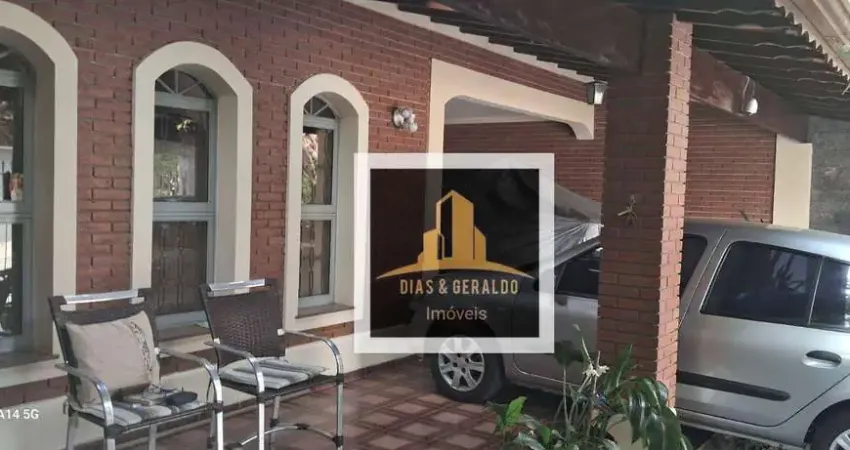 Casa à venda, 200 m² por R$ 1.060.000,00 - Conjunto Residencial Trinta e Um de Março - São José dos Campos/SP