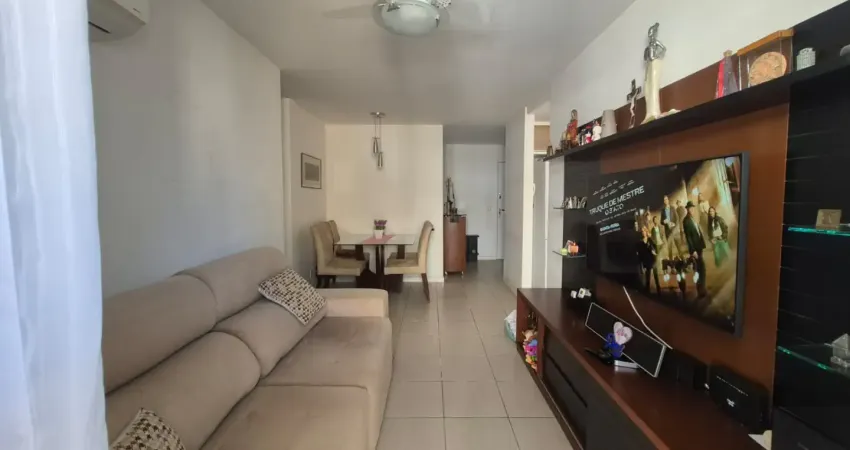 Oportunidade na freguesia - apartamento de 02 quartos na estrada dos três rios