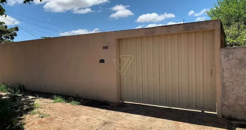 Espaçosa Casa a venda, no Jardim Leonor, região oeste de Londrina!