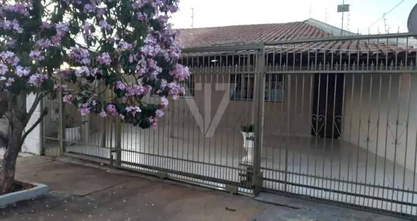 Casa com 3 dormitórios e Edícula nos Fundos, Vila Casone, Londrina, PR