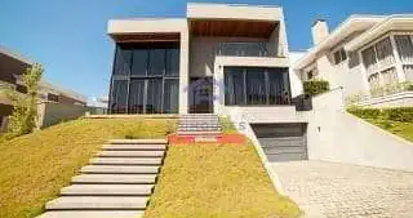 Maravilhosa Casa em condomínio com 4 dormitórios , 4 suítes e ofurô em condomínio fechado à venda n