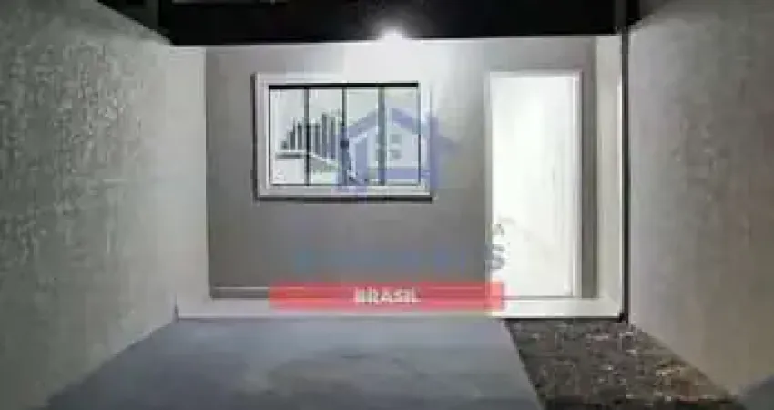 Maravilhoso Sobrado ótima localização no sítio cercado. Contendo 2 quartos + sacada.