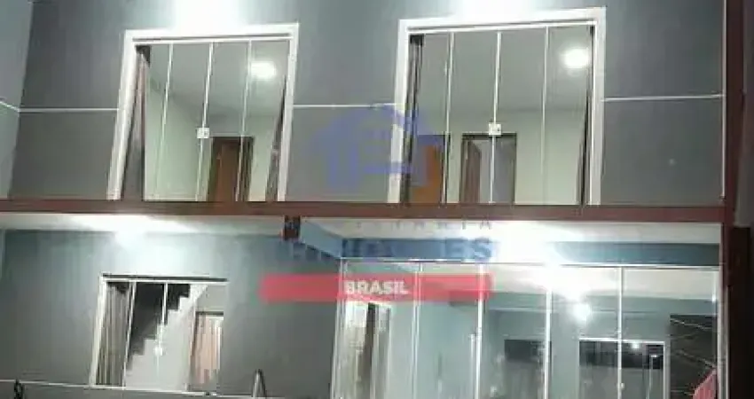 Oportunidade!Sobrado 2 dormitórios, não é averbado, mais o preço acessível à venda no bairro Fazend
