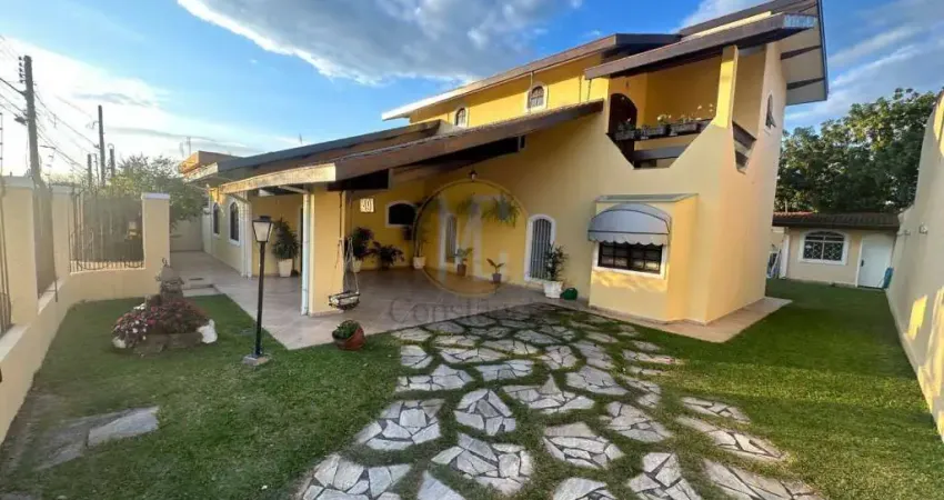 Sobrado com 4 dormitórios à venda, 320 m²  - Eugênio de Mello