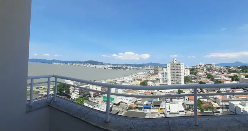 COBERTURA EXCLUSIVA COM VISTA DESLUMBRANTE PARA A PONTE HERCÍLIO LUZ E BEIRA-MAR CONTINENTAL — UM ESPETÁCULO DIÁRIO!
