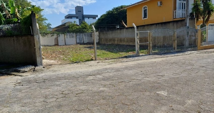 Terreno à venda na Rua Padre Marcelino Champagnat, 250, Jardim Atlântico, Florianópolis