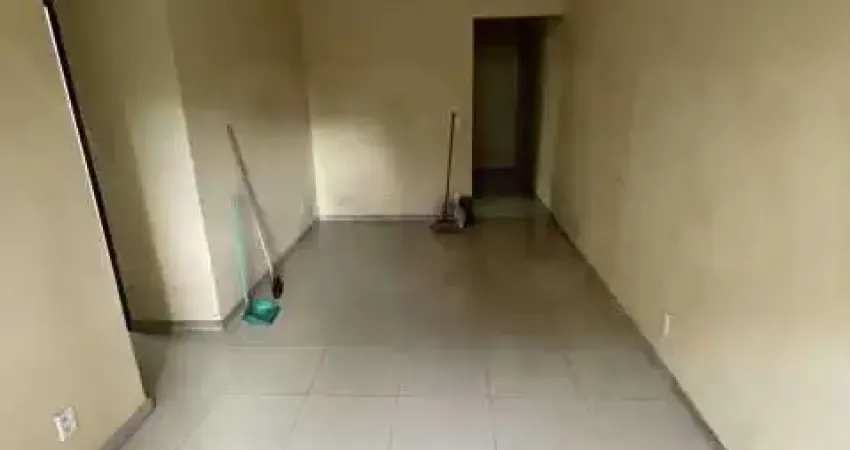 Apartamento com 2 quartos para alugar na Estrada dos Bandeirantes, Camorim, Rio de Janeiro