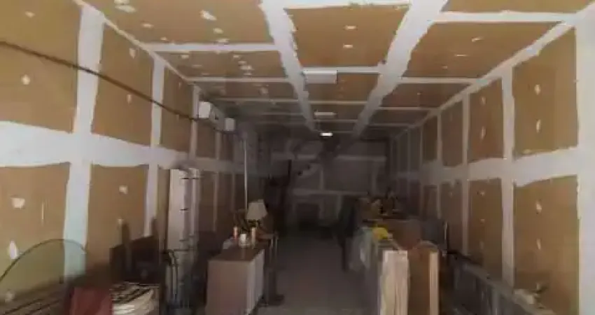 Casa comercial para alugar na Rua Cândido Benício, Tanque, Rio de Janeiro