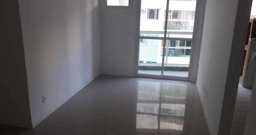 Apartamento com 2 quartos para alugar na Estrada Capenha, Pechincha, Rio de Janeiro