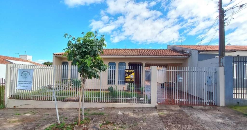 Casa para Venda em Maringá, Jardim Maravilha, 2 dormitórios, 1 suíte, 2 banheiros, 4 vagas